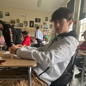 Meet your Posher, Cesar